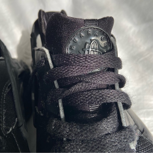 Nike Air Huarache Run Triple Black - Picture 6 of 9